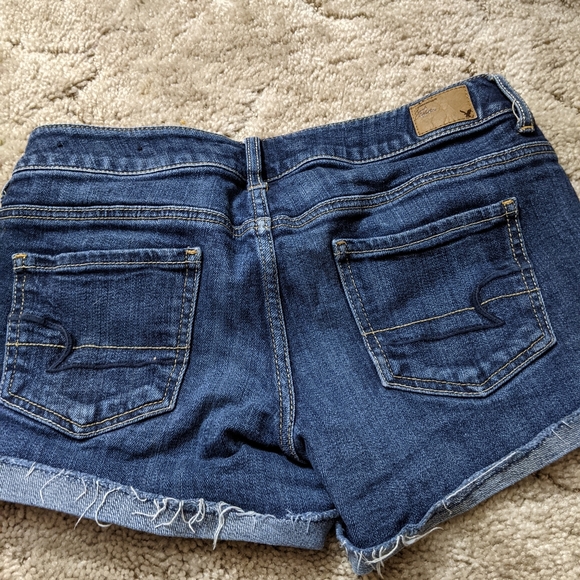 Shorts - Picture 4 of 5